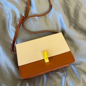 Crossbody leather bag